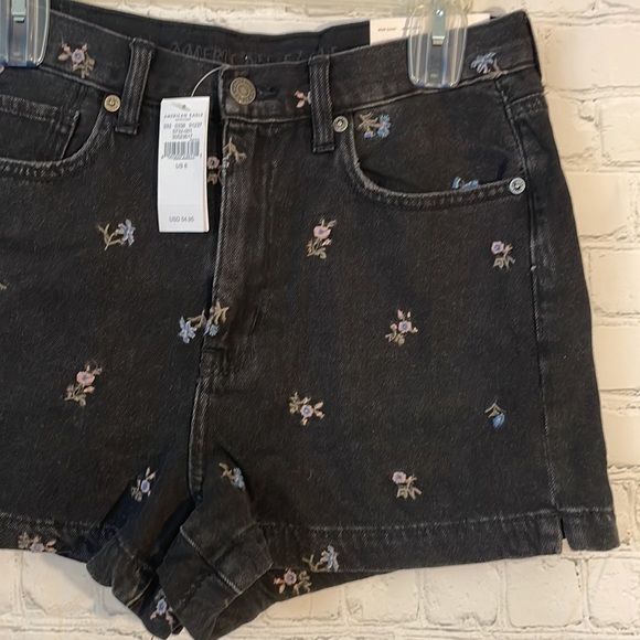 NWT American Eagle high rise mom shorts black denim stretch jeans - Picture 2 of 5